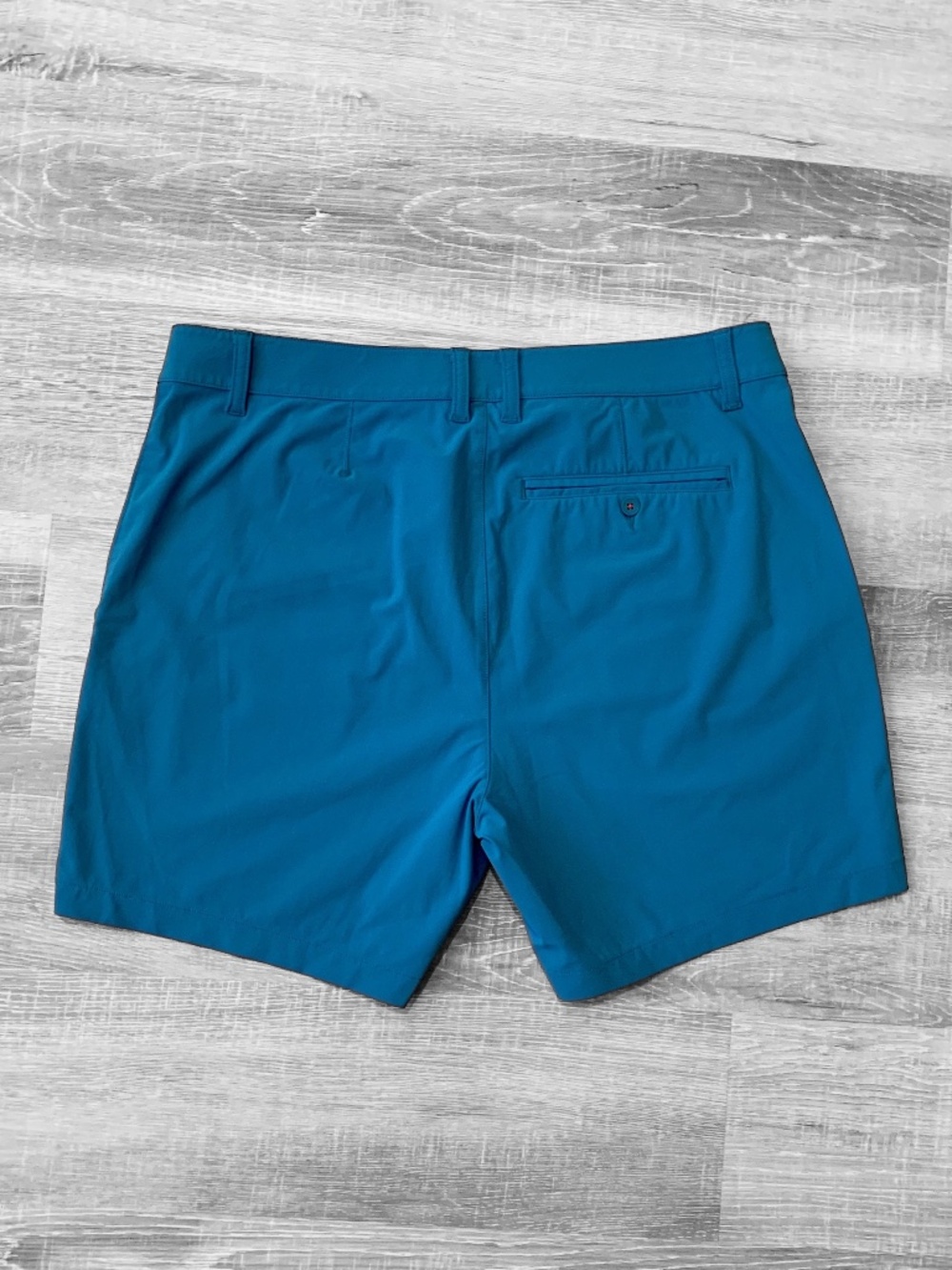Rhone Men's Resort Shorts 6" Inseam Teal Blue 32 - Picture 2 of 6